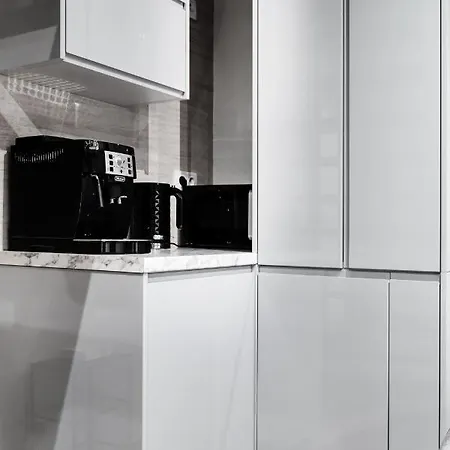 Househost Apartment:bracka 3/15b Апартаменты *